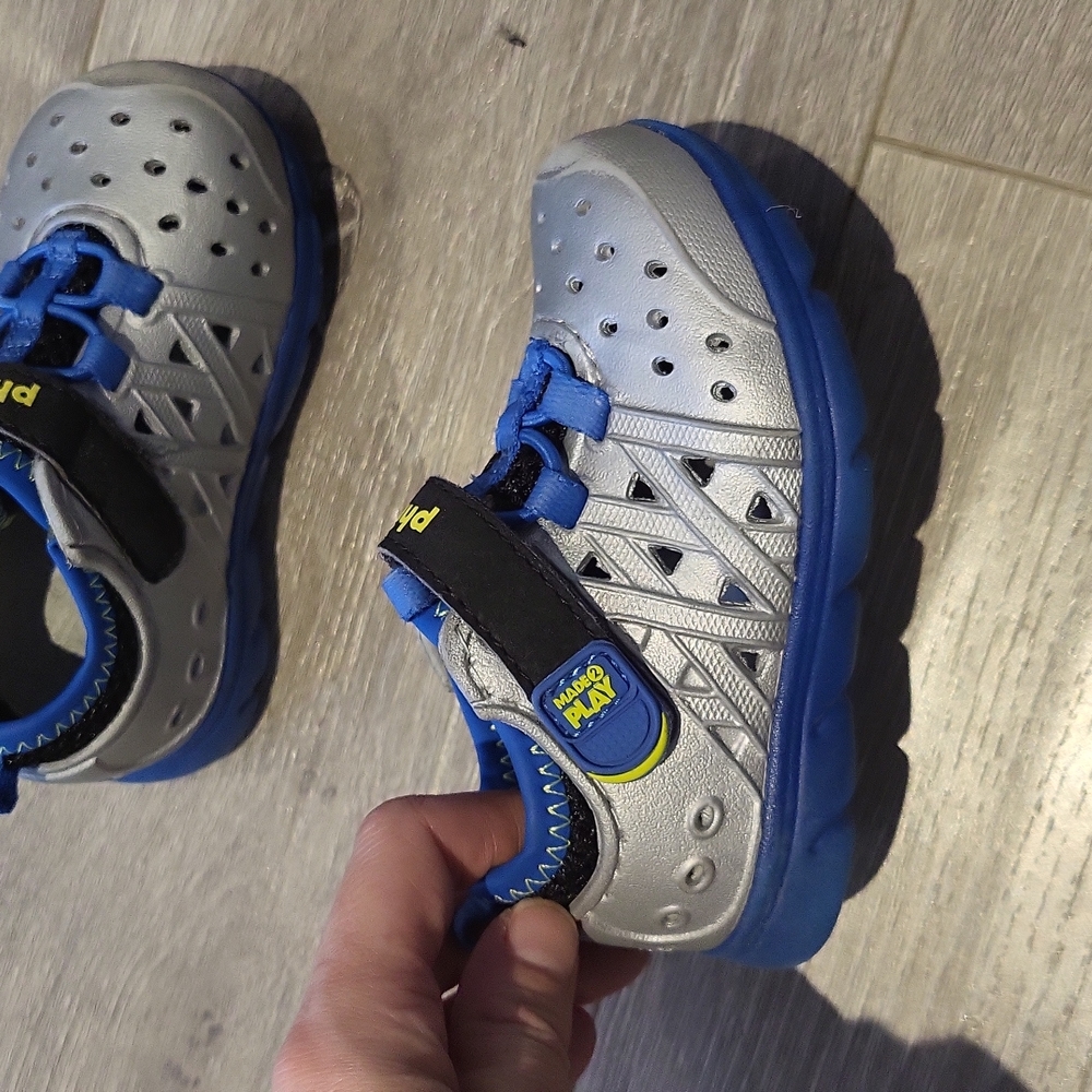 Kids Silver & Blue Active Sport Sneakers with Hook-and-Loop Strap